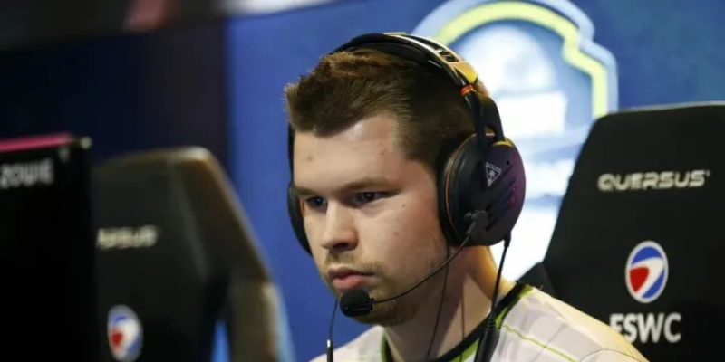 Profesionalus-esporto-žaidėjas-Ian-Crimsix-Porter